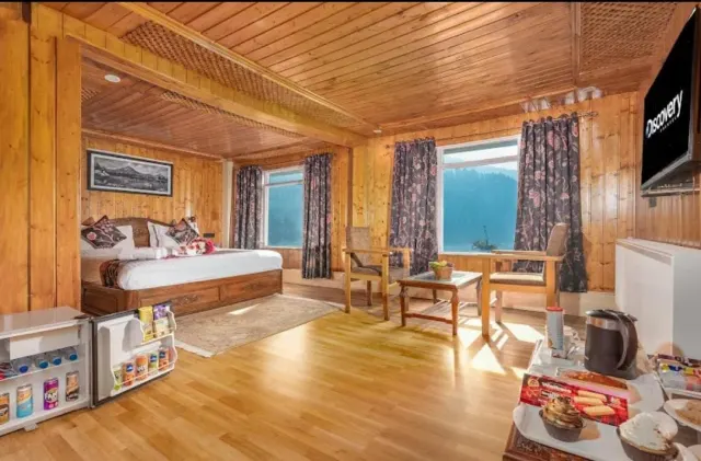 Hotel Marina by Stay Pattern Gulmarg photo 2