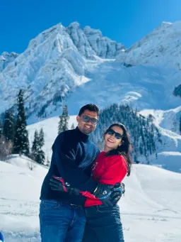Kashmir Honeymoon Special - Romance in the Valley