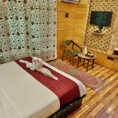 Hotel Gulmarg House