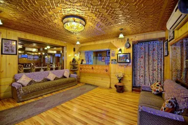 Hotel Khaleel Palace