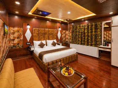 Pine View Resort Gulmarg