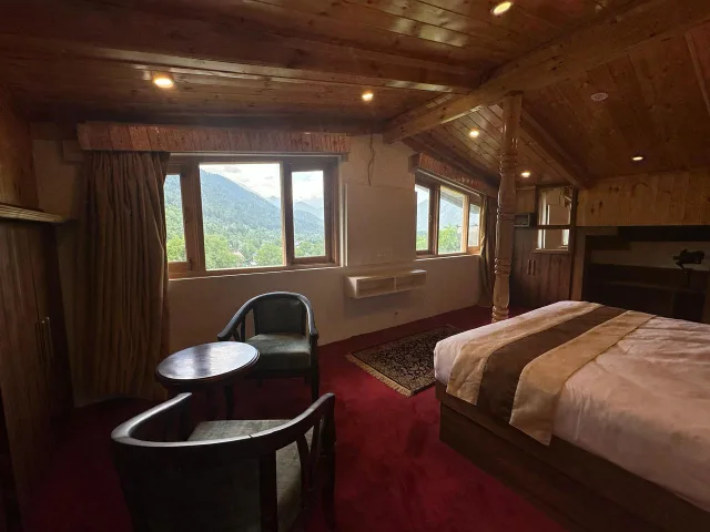 The Riviera - Pahalgam photo 6
