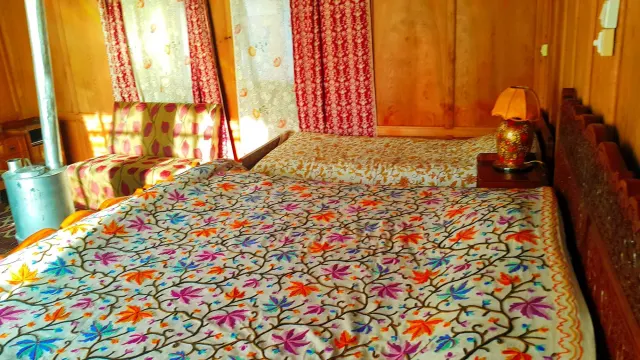 Dawn Group of Houseboats photo 3