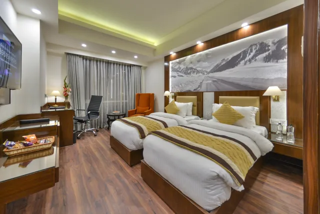 Regenta Central Srinagar (Royal Orchid Rajbagh) photo 5