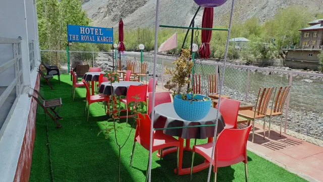 Hotel The Royal Kargil photo 3