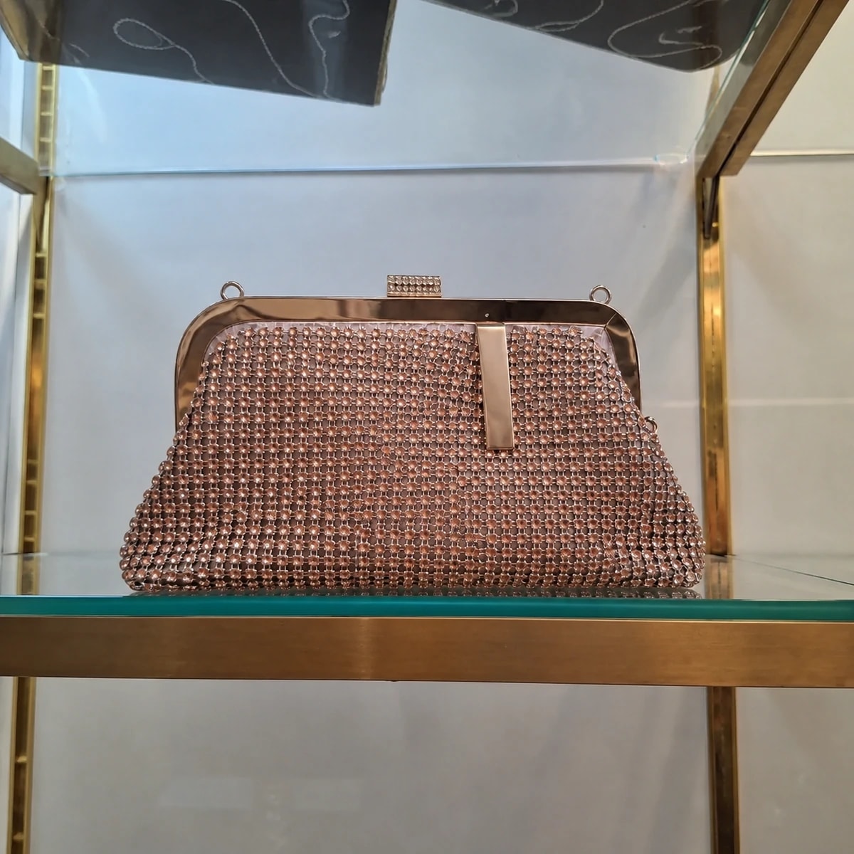 pc-017 — كلتش مرصع بأحجار لامعة