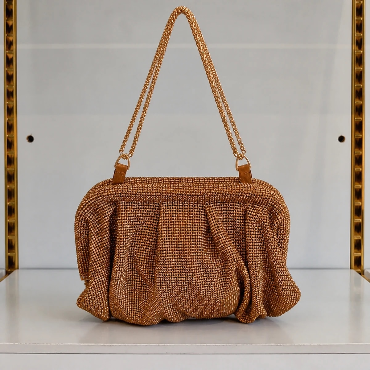 pc-028 — Sac à bandoulière serti au design froncé