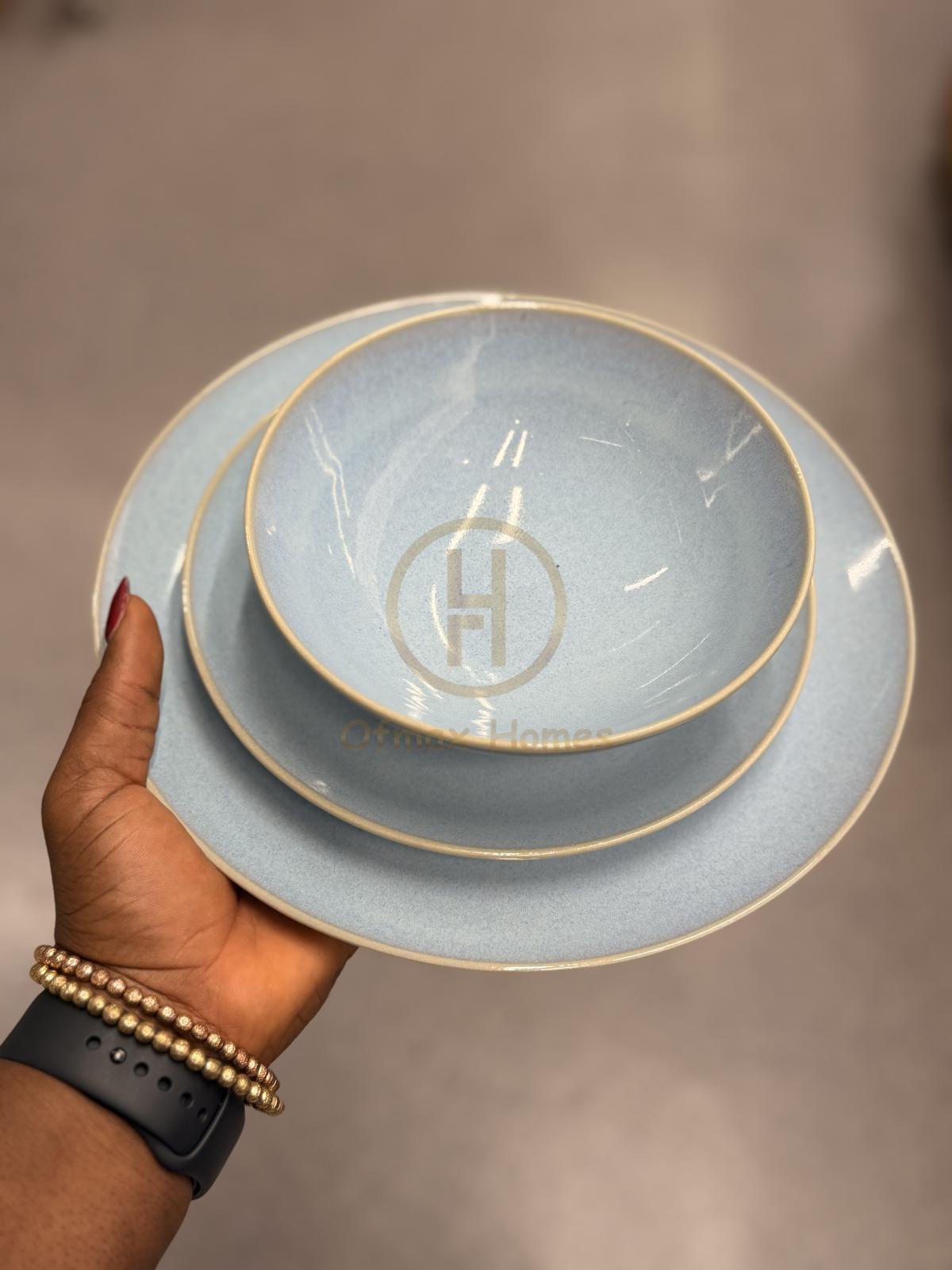 18-piece service, light blue
