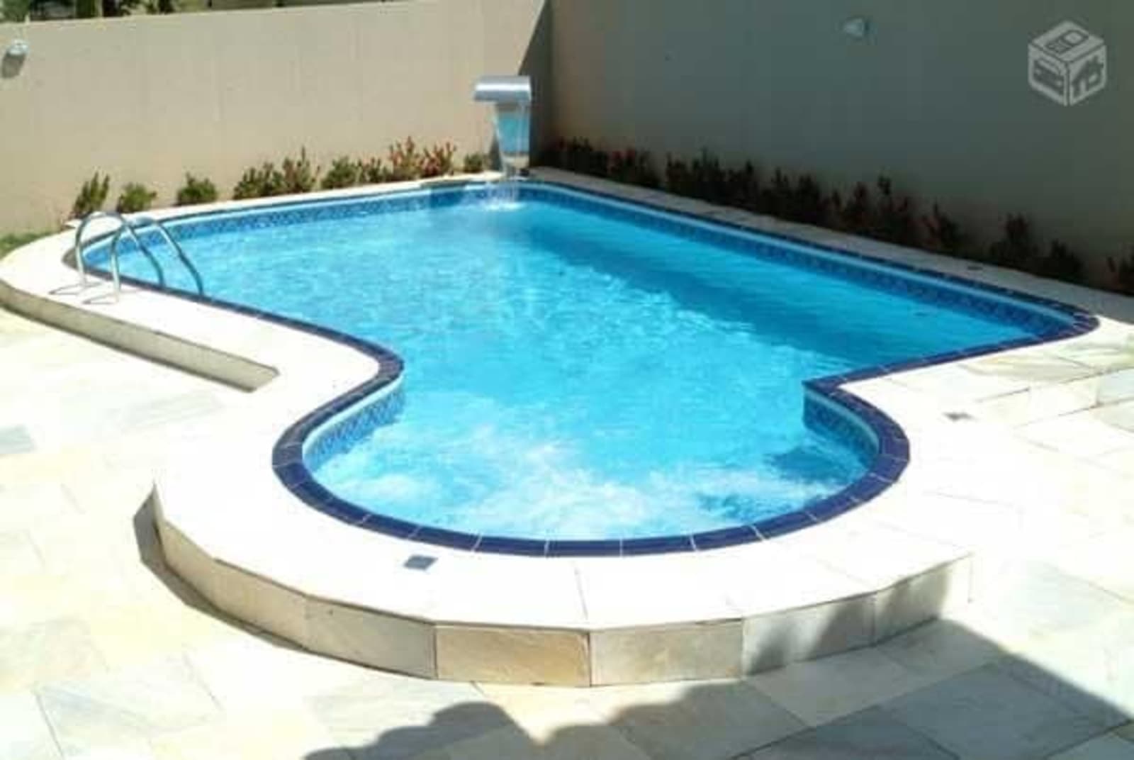 Freeform garden pool completed by Metrixpool