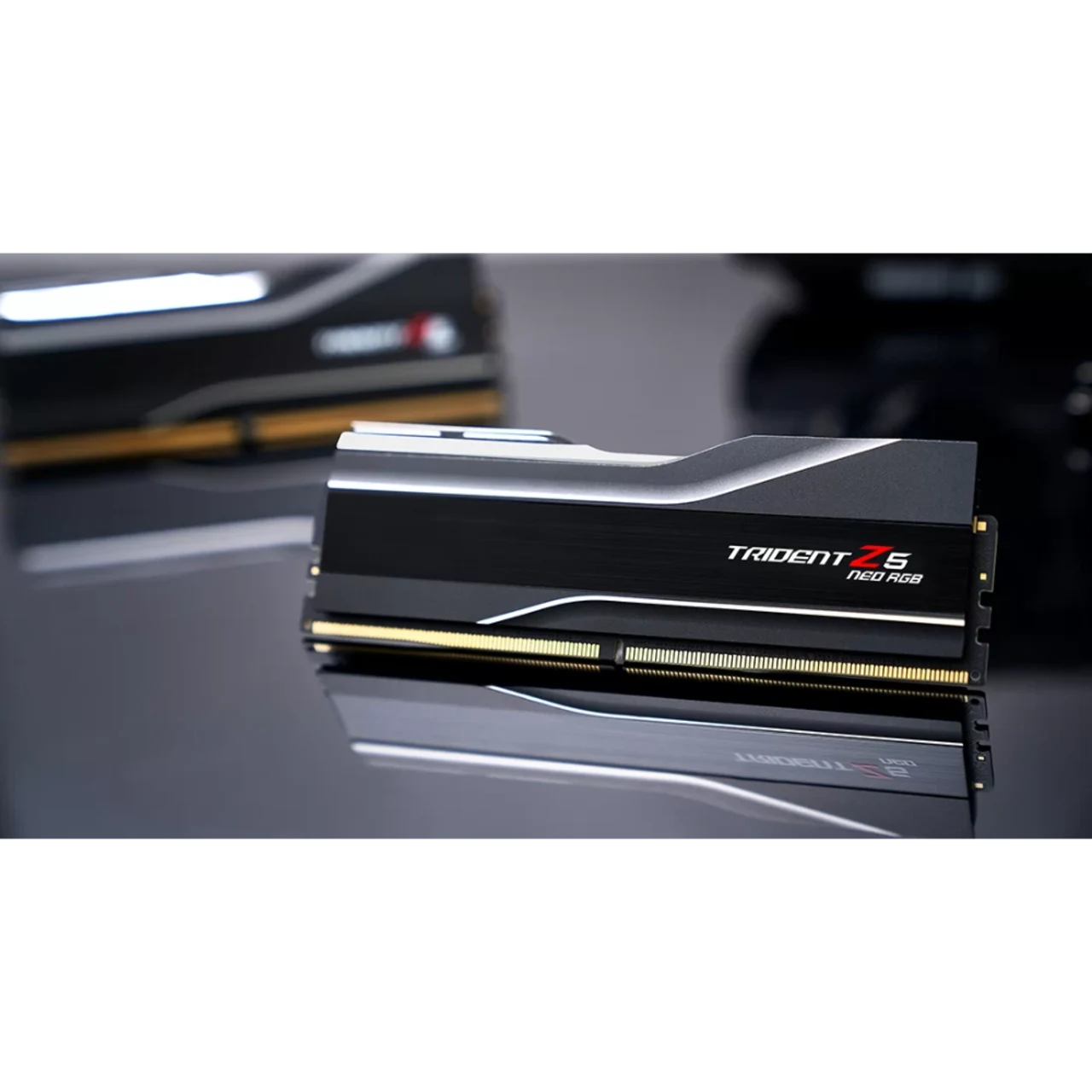 64GB (32x2) KIT 6000mhz TRIDENT Z5 NEO (AMD) RGB BLACK 2 64GB (32x2) KIT 6000mhz TRIDENT Z5 NEO (AMD) RGB BLACK thumbnail 2