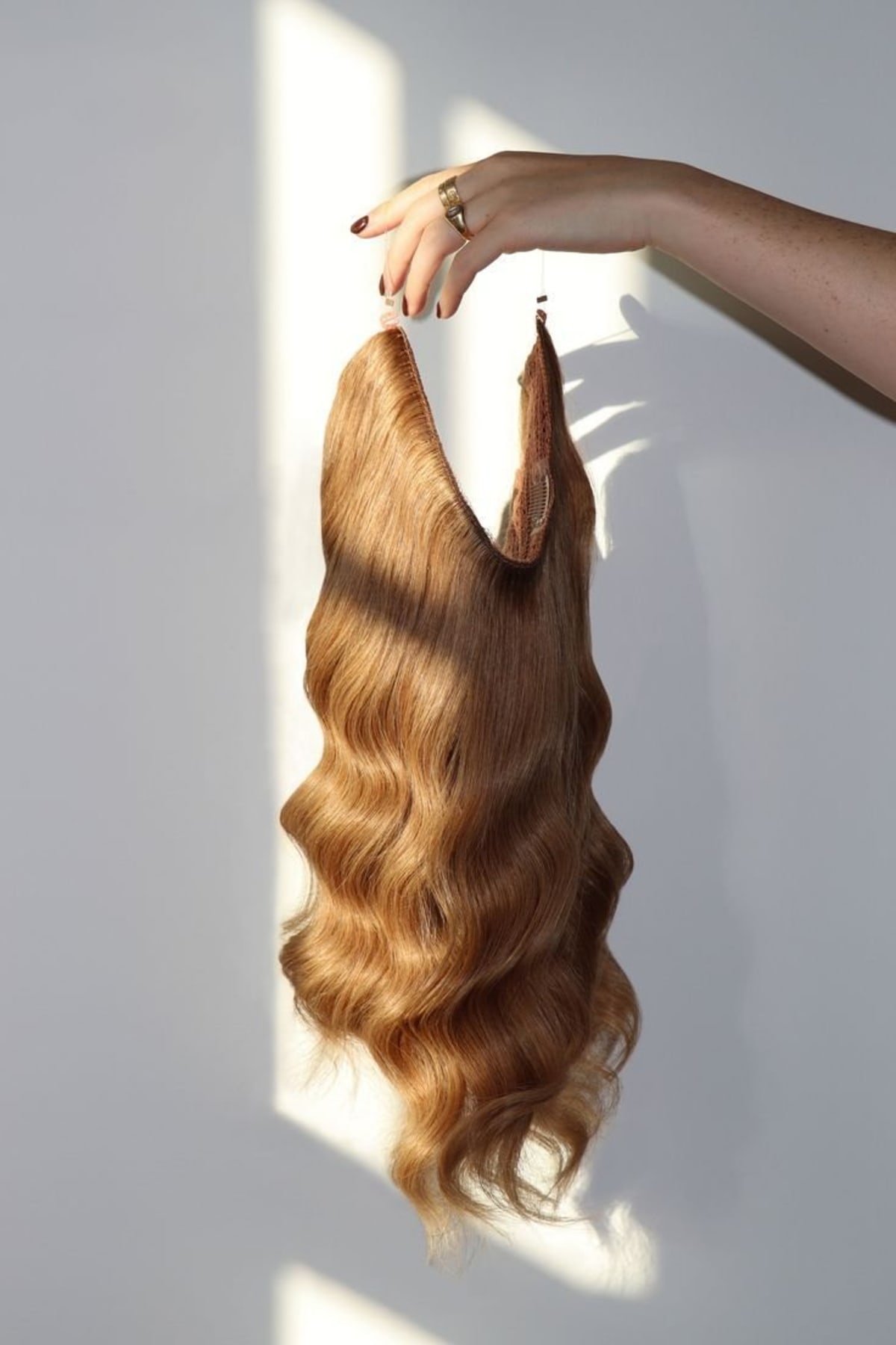 Halo Extensions for Thin Hair: Which Option Fits, and Who Should Be Careful