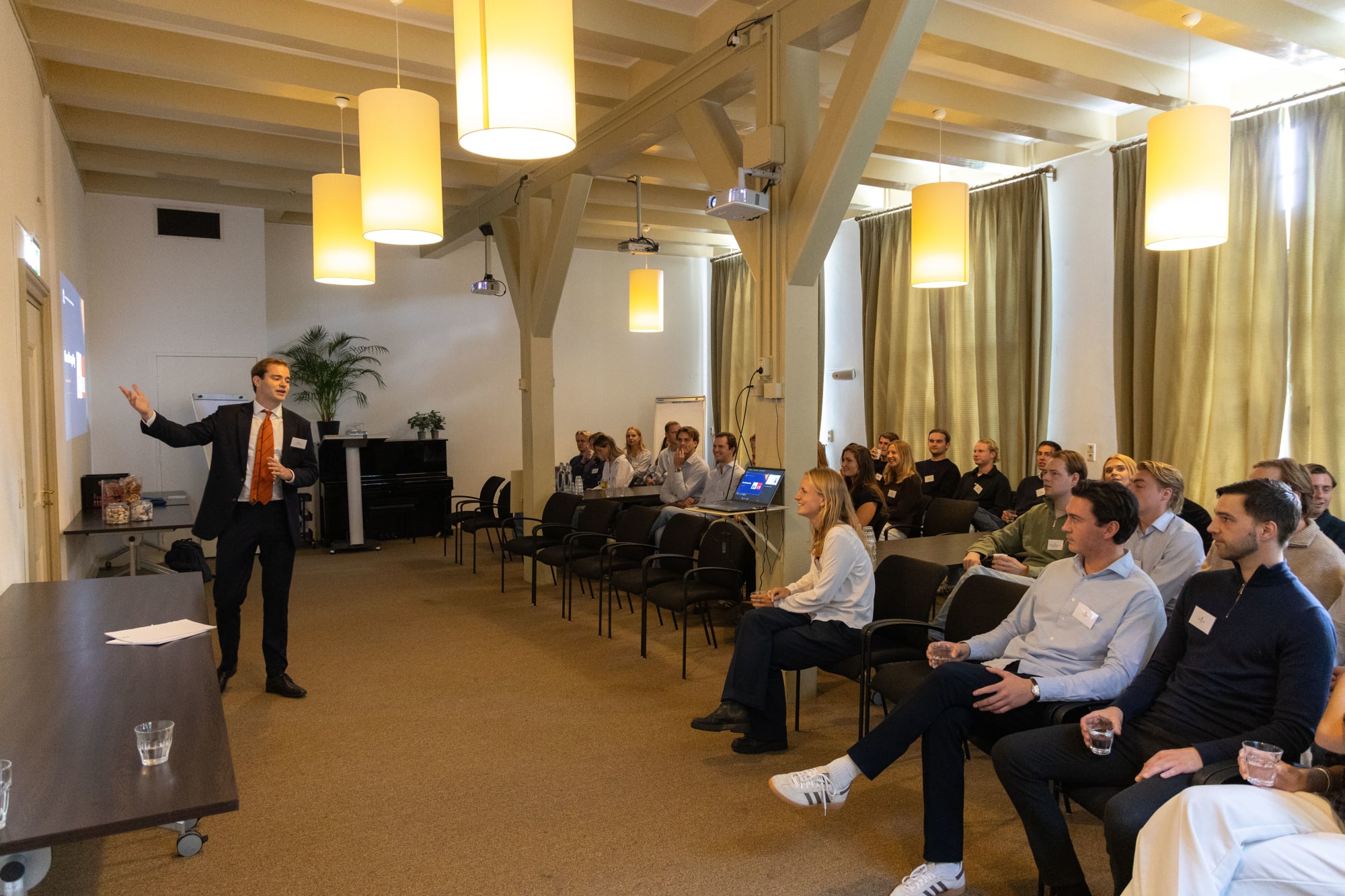Business photograph by Felix Prijs, 3