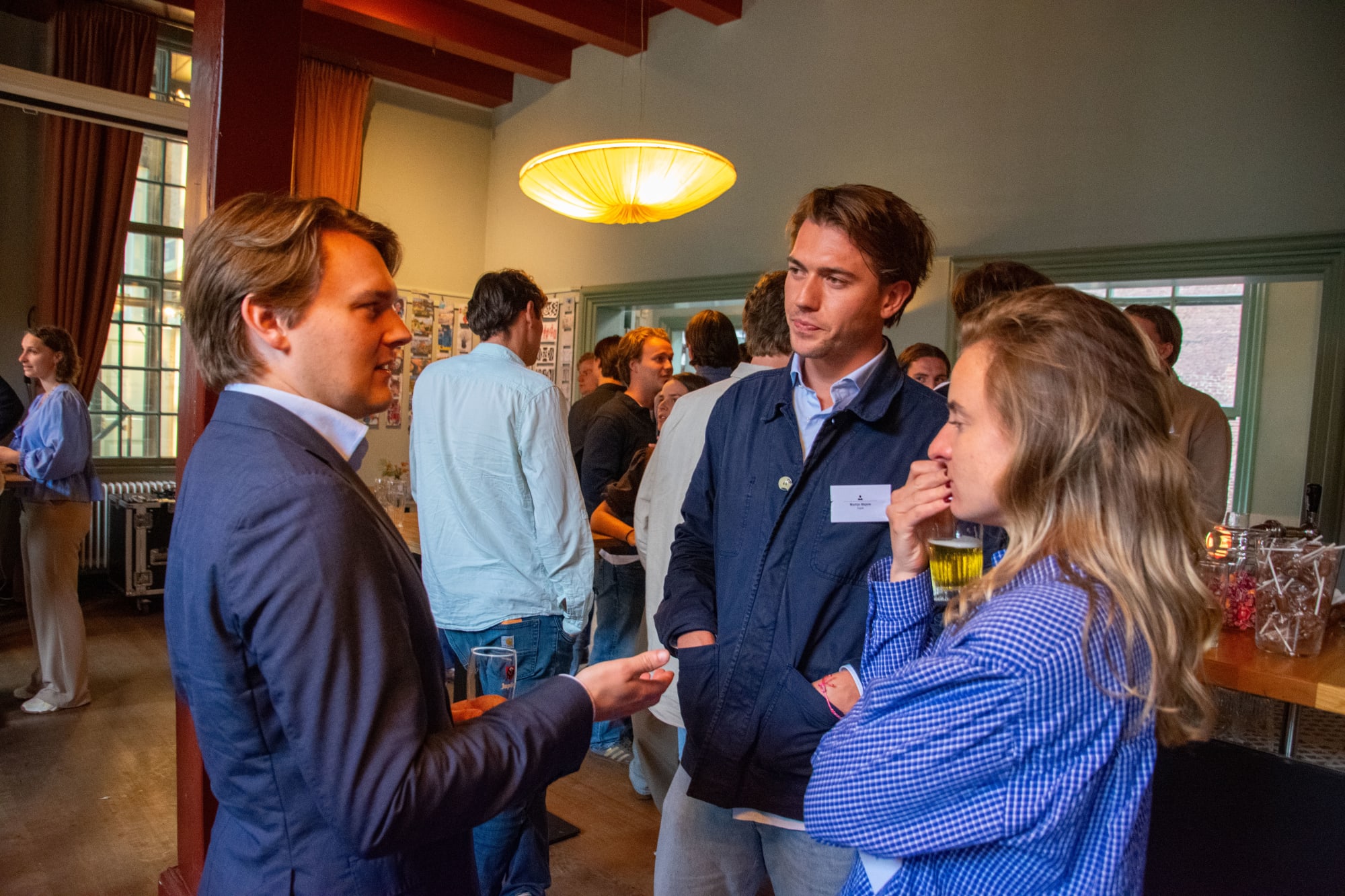 Business photograph by Felix Prijs, 10