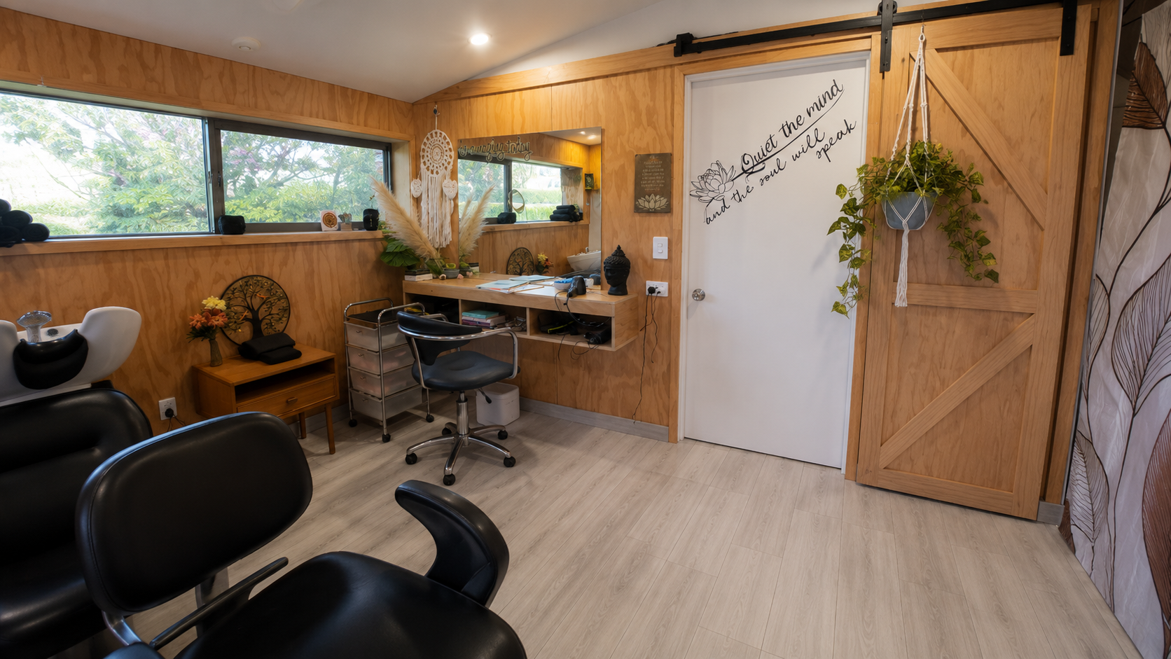 Client Testimonials 4K Clear Ambiance