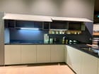 Cucina moderna con penisola — foto 2