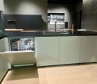 Cucina moderna con penisola — foto 4