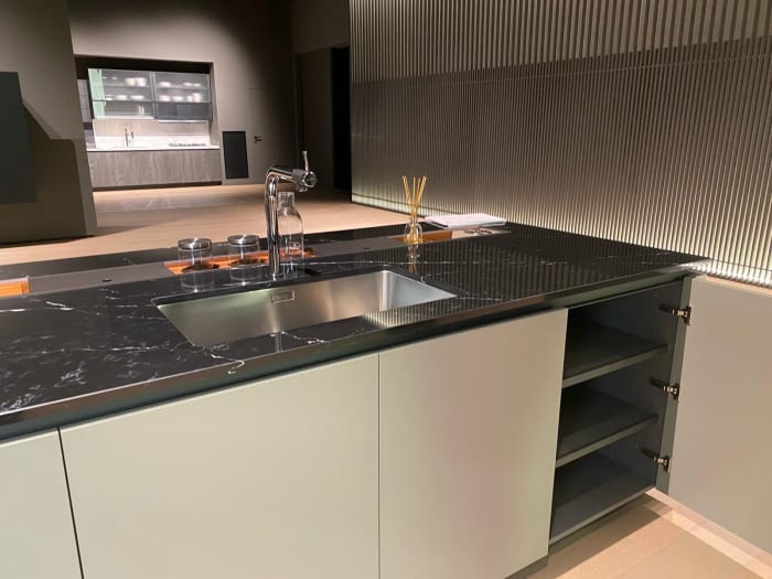 Cucina moderna con penisola