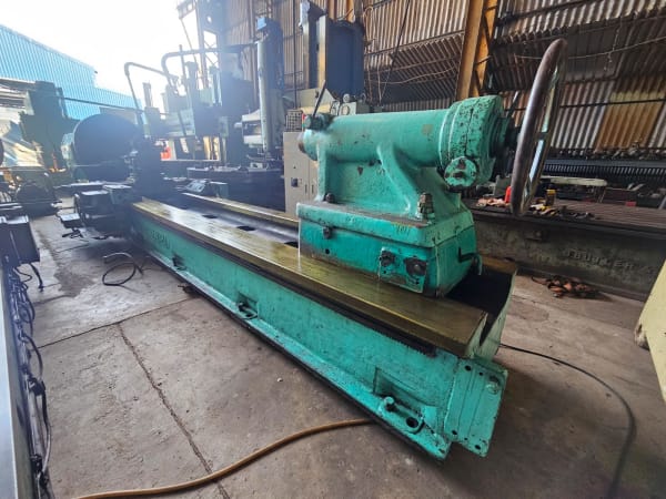 Nishimori Make Heavy Duty Lathe Machine