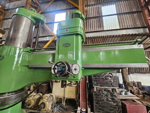 Raboma Make Radial Drilling Machine
