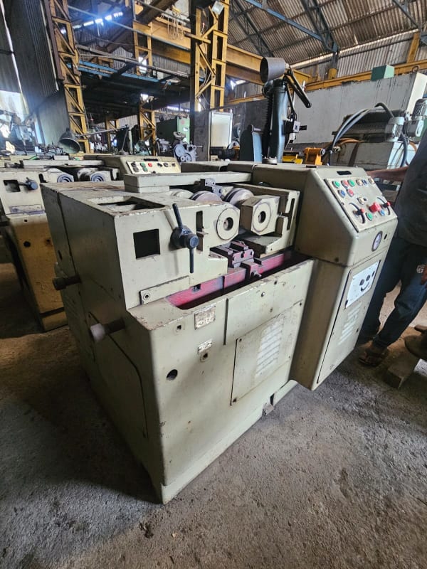 WMW Make Model UPW 12,5x70 Thread Rolling Machine  M2