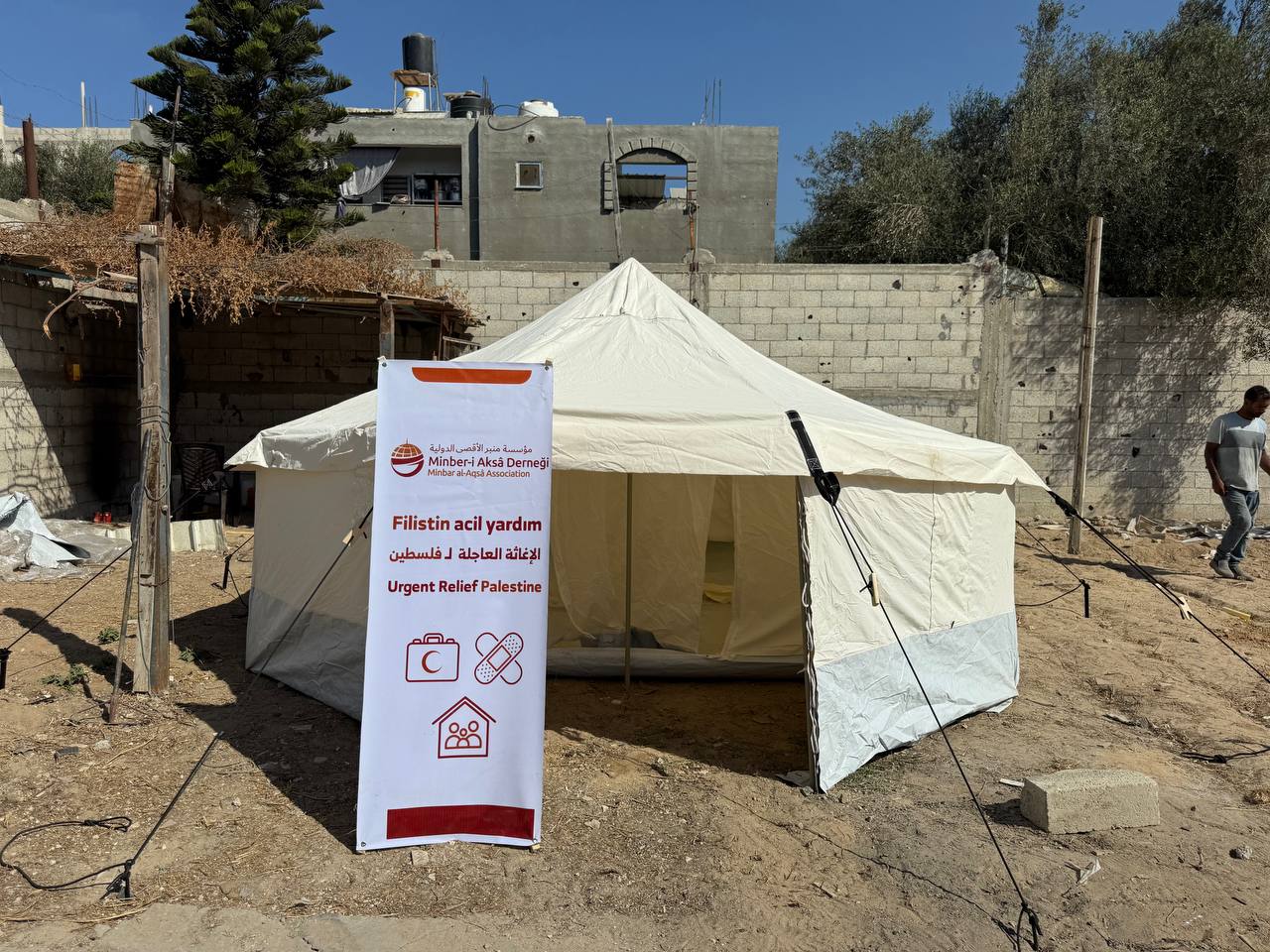 Pemasangan Khemah dan Menjamin Tempat Tinggal Selamat – Gaza