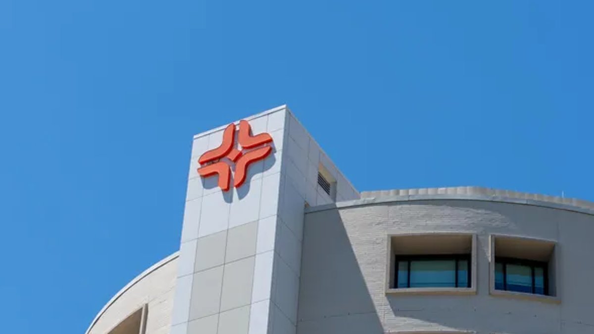 HCA Cuts 2026 Earnings View on Insurance Losses - hca earnings
