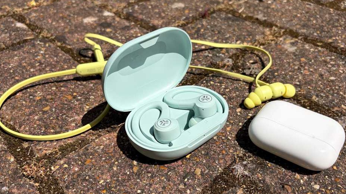 Under 30 dollars beats earbuds I love running Under 30 dollars beats earbuds I love running - under 30 dollar earbuds