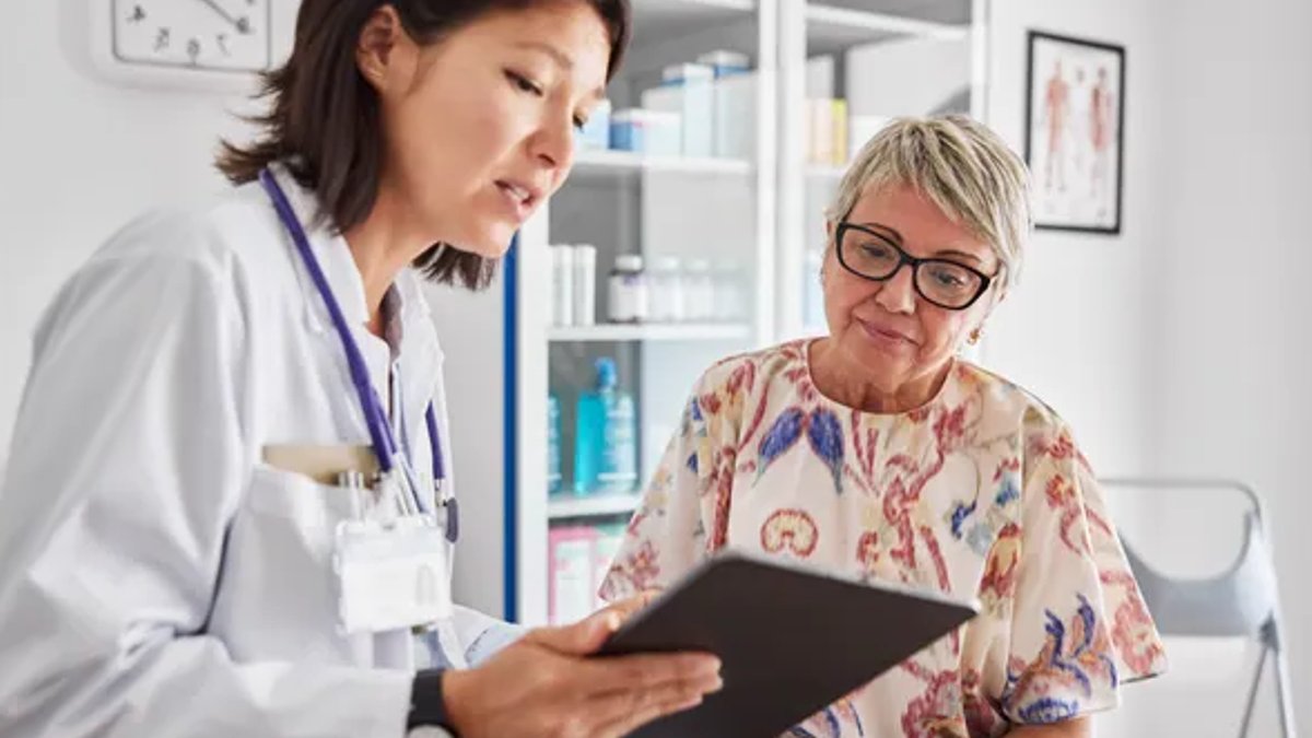 Medicare pay cuts loom for doctors Medicare pay cuts loom for doctors - medicare pay