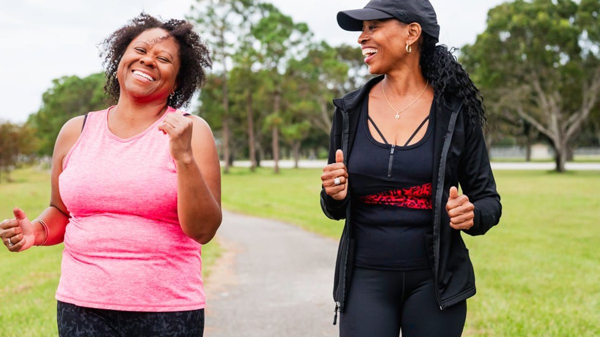 Scientists Reveal How Much Walking Helps You Live Longer - walking steps