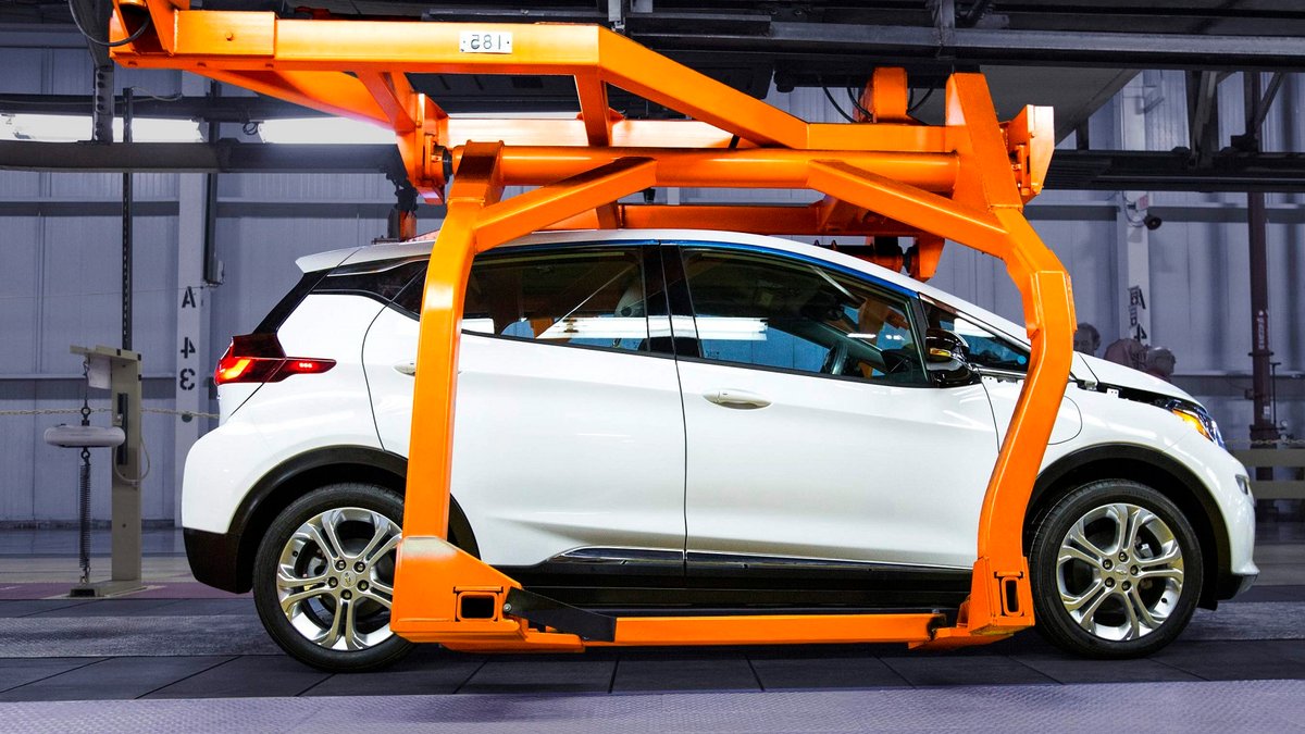 GM pledges shift to electric and self-driving cars GM pledges shift to electric and self-driving cars - electric vehicles