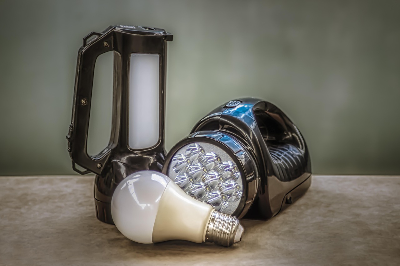 5 Reasons Your Emergency Lighting Should be LEDs