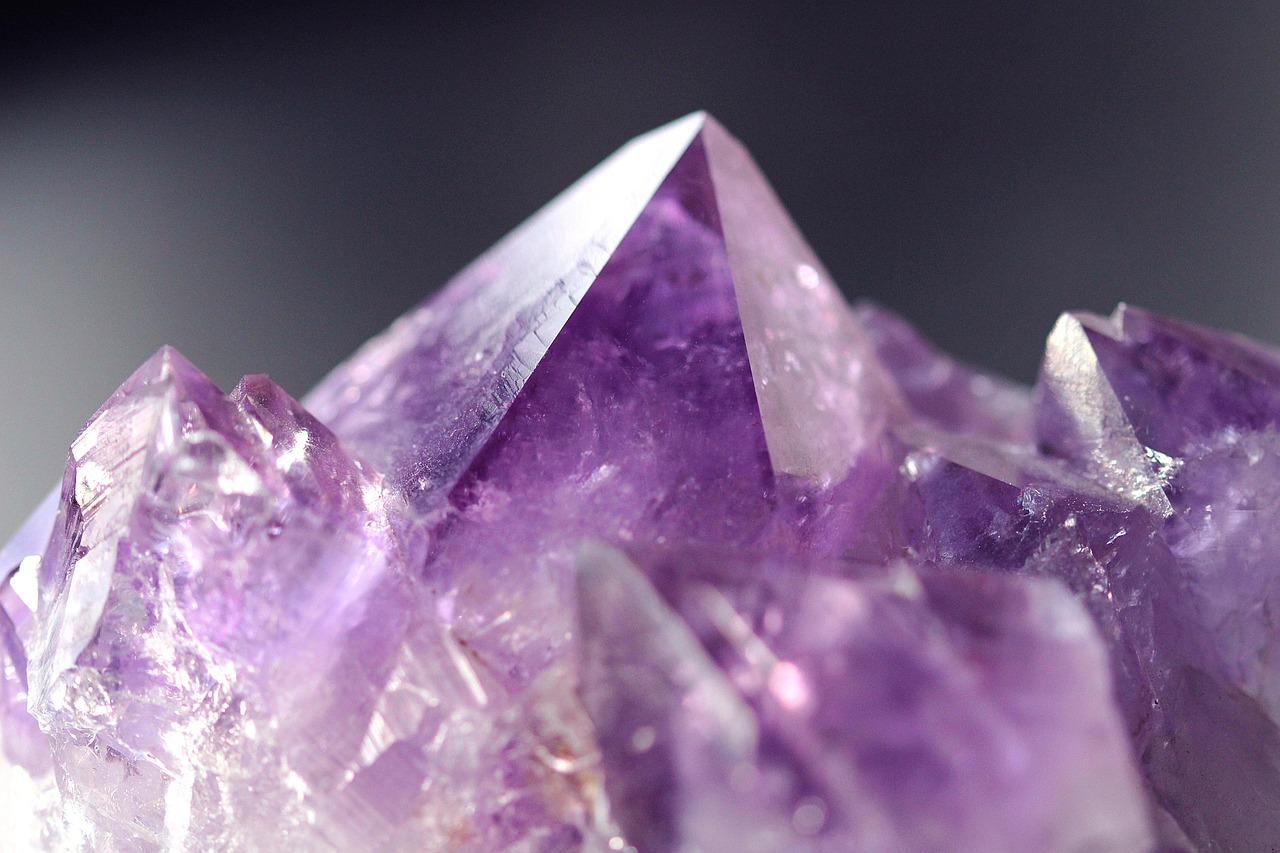 From Mine to Marvel: The Journey of Coloured Gemstones into Rings