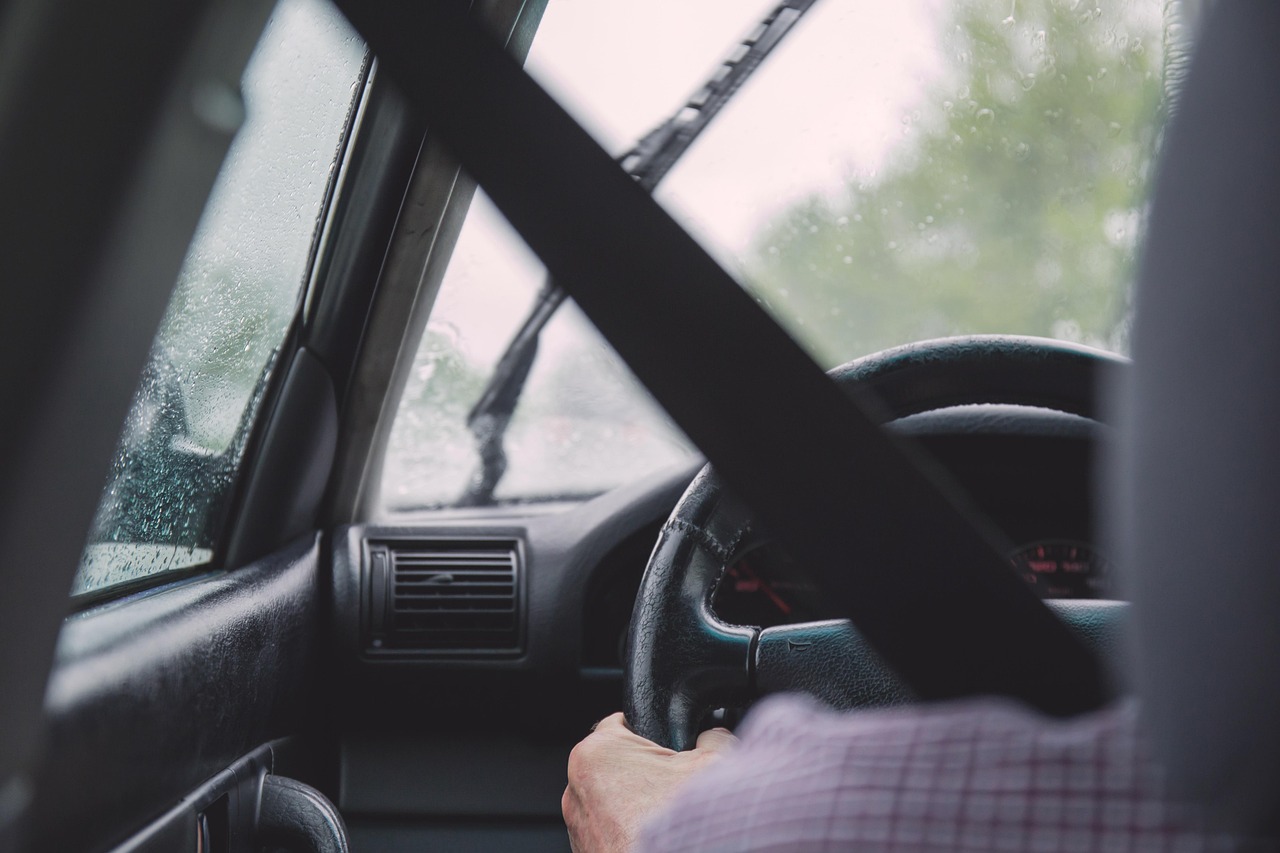 Drive Clear: Mastering Windshield Cleaning for Safe Journeys