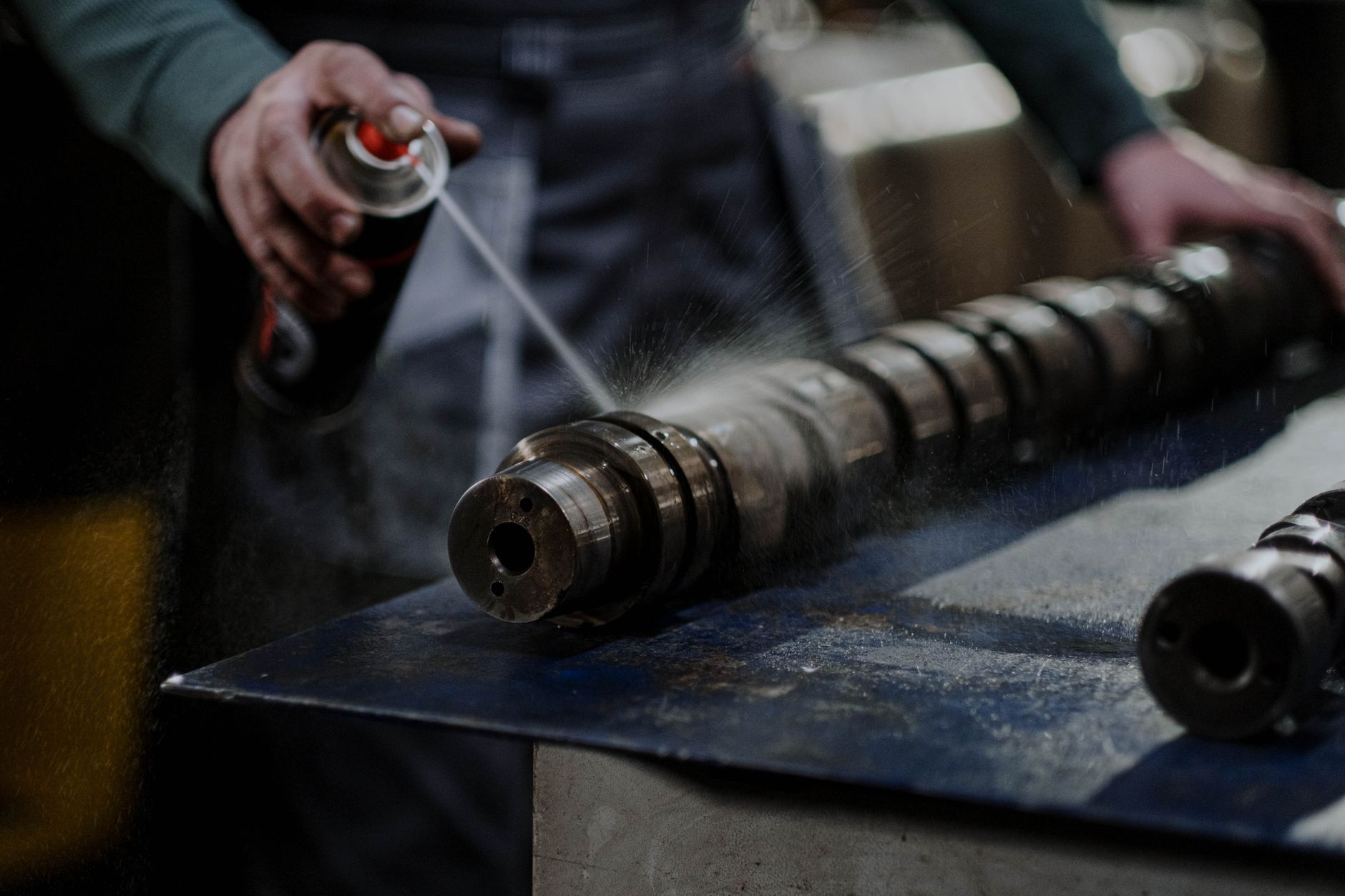 Unlocking the Power of Surface Cleaning: The Vapor Blasting Machine Advantage