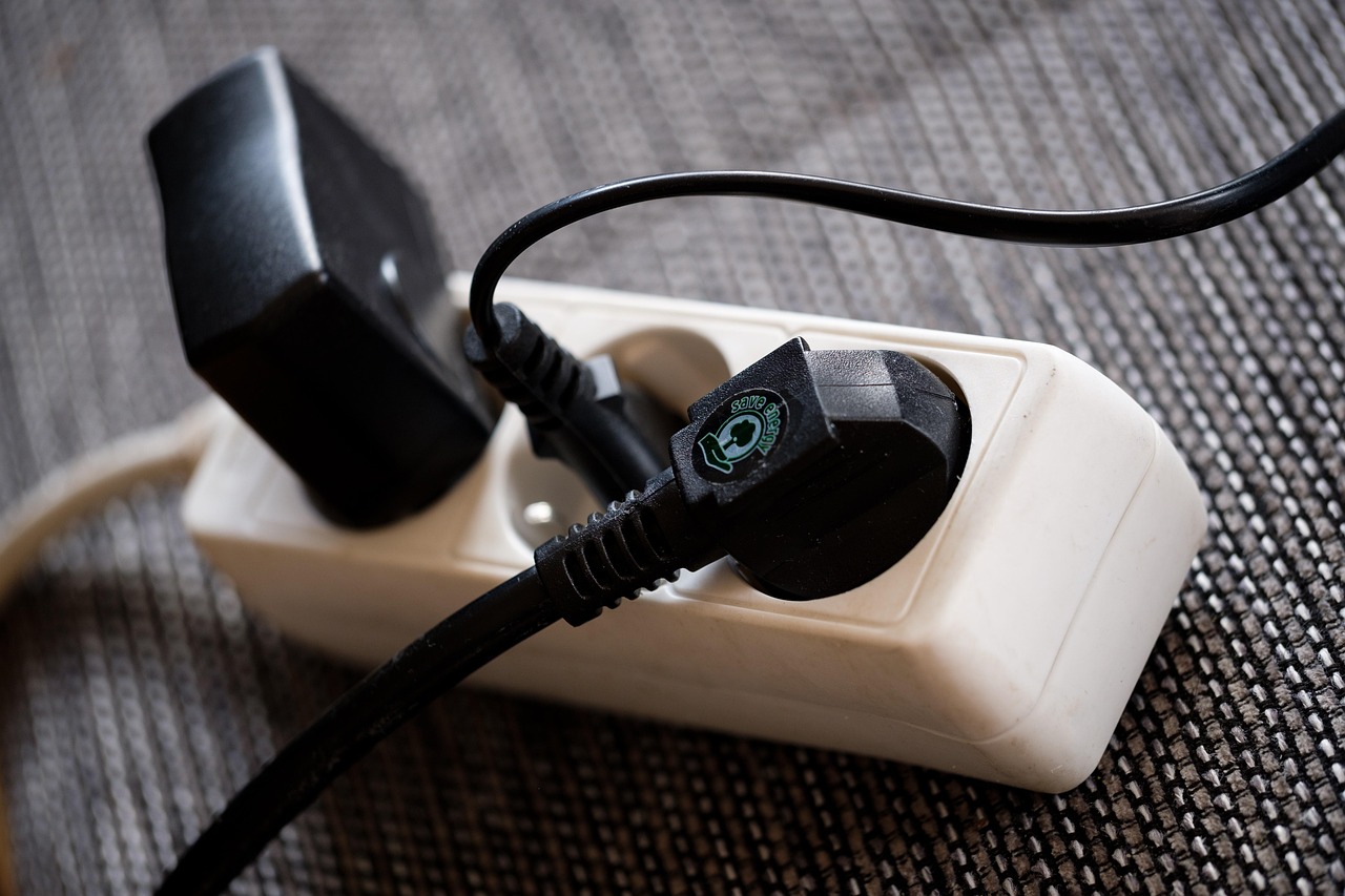 What are the benefits of Airtel DTH Multiple TV Connection?