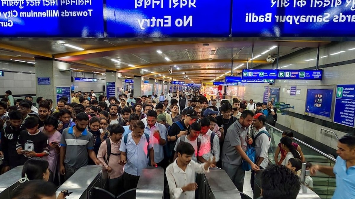 Commuters question metro shutdowns over job loss fears - metro shutdowns