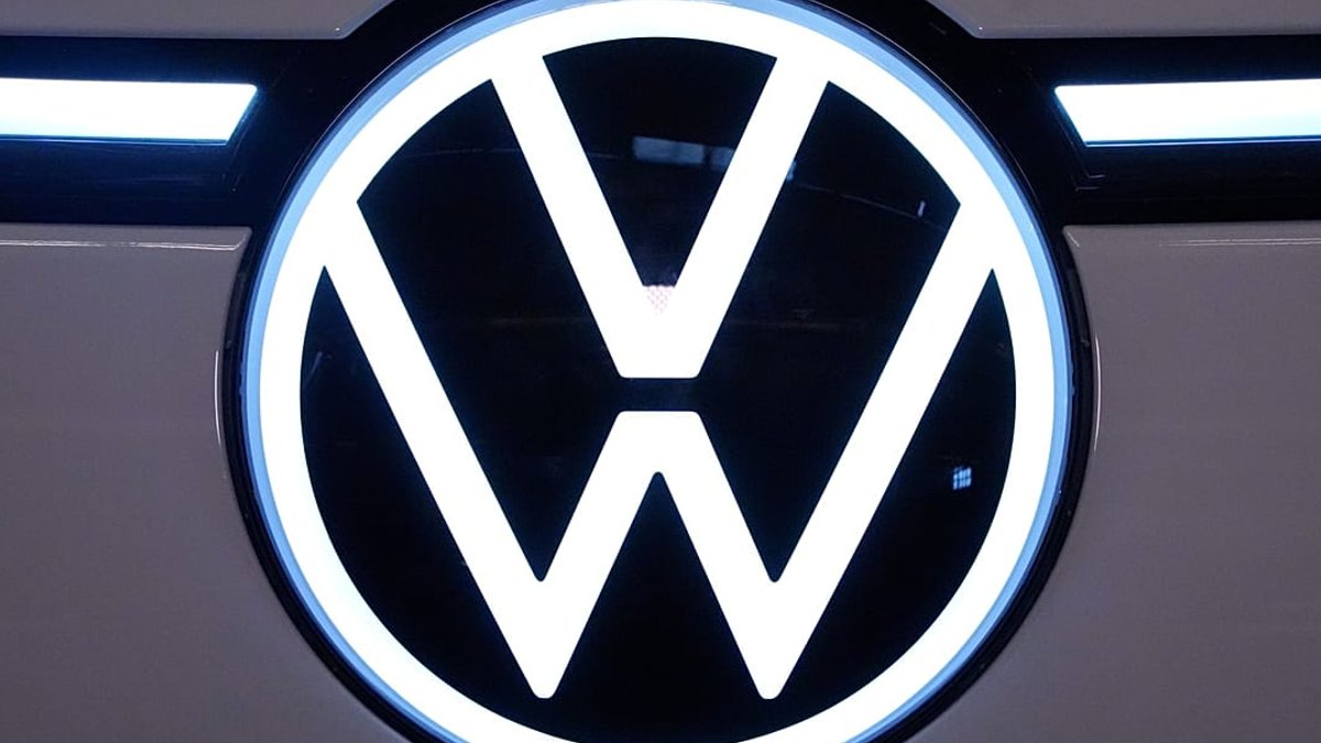 Volkswagen China invests in driverless cars - driverless cars