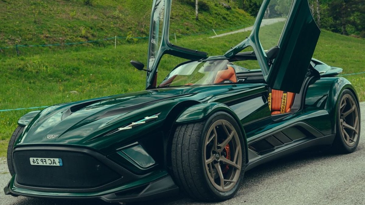 Dutch supercar maker Donkervoort enters Australia - donkervoort supercar