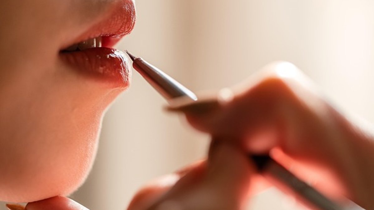 Lip Plumper Fiera Put to the Test Lip Plumper Fiera Put to the Test - lip plumper