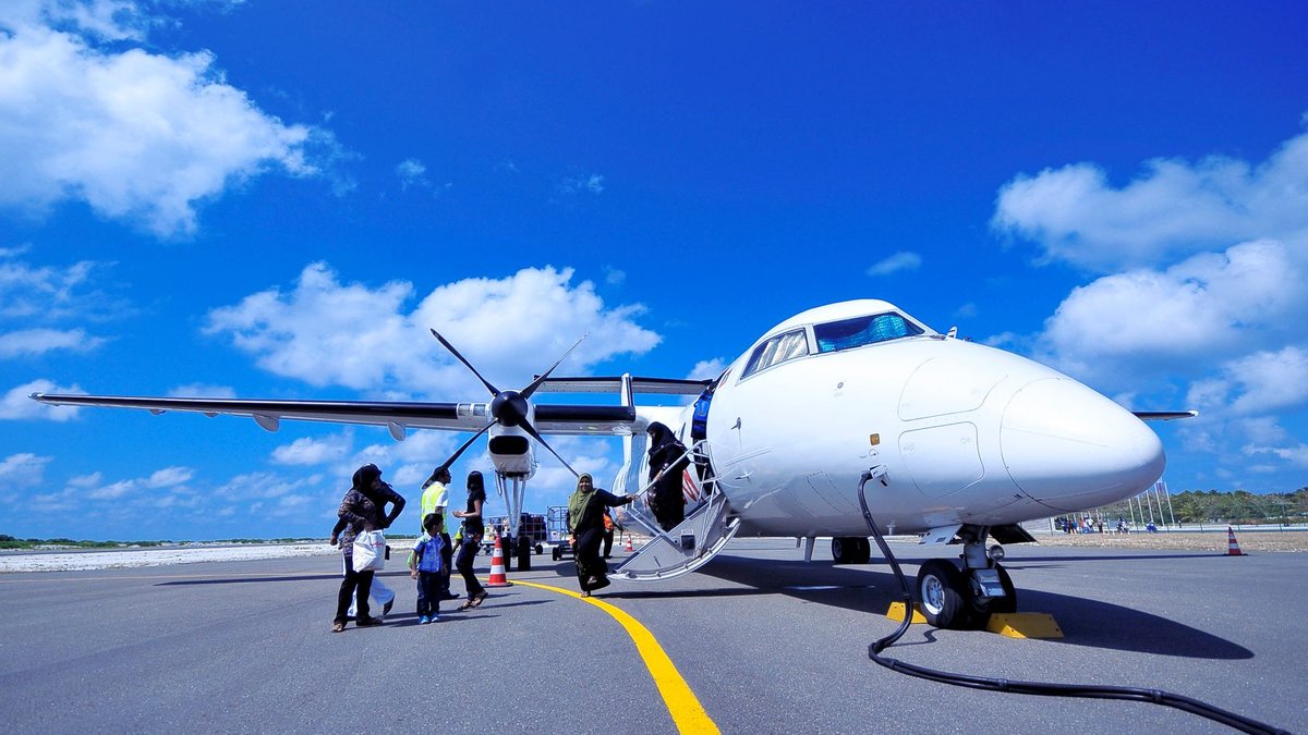 US sends foreigners back to Africa