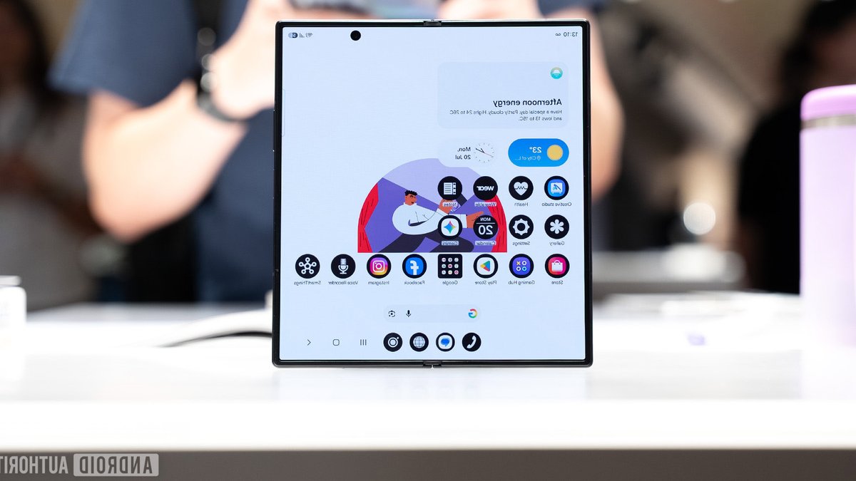 Fold 8 Ultra fixes Galaxy Z Fold complaint Fold 8 Ultra fixes Galaxy Z Fold complaint - galaxy z fold