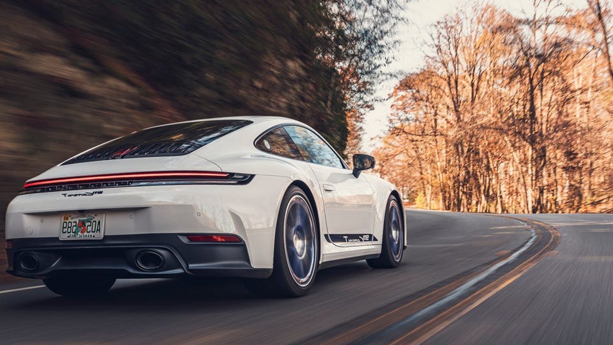 Used 992‑Gen Porsche 911 Prices Fall This Year Used 992‑Gen Porsche 911 Prices Fall This Year - used porsche 911