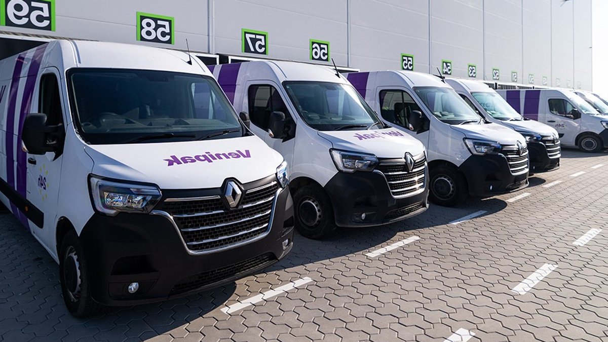 DHL to buy Baltic parcel firm Venipak - parcel delivery