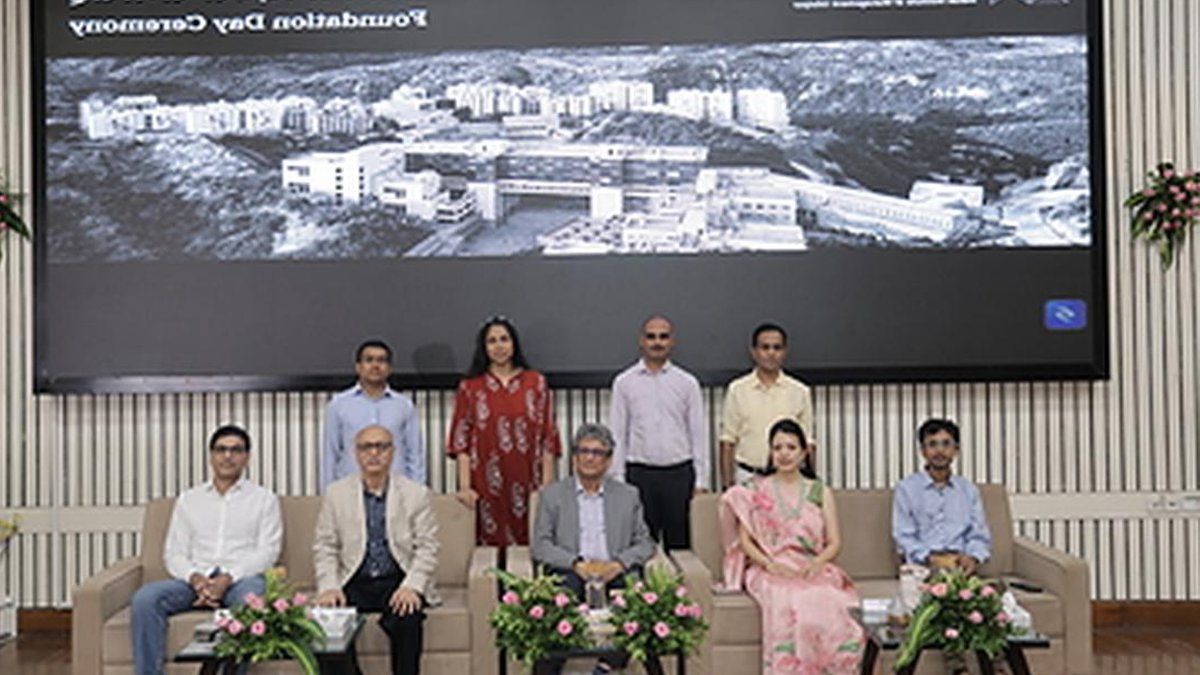 IIM Udaipur marks 15 years with global vision - iim udaipur
