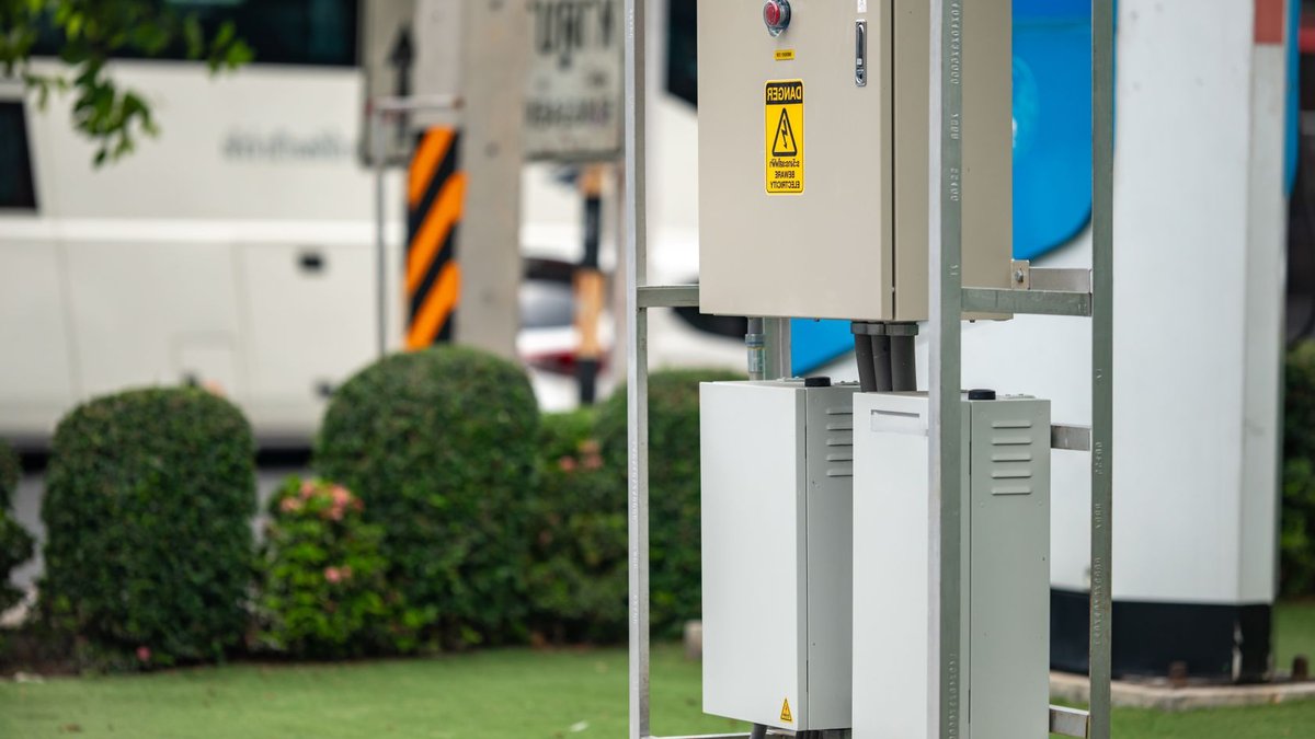 Stagecoach launches fleet shared charging scheme - shared charging scheme