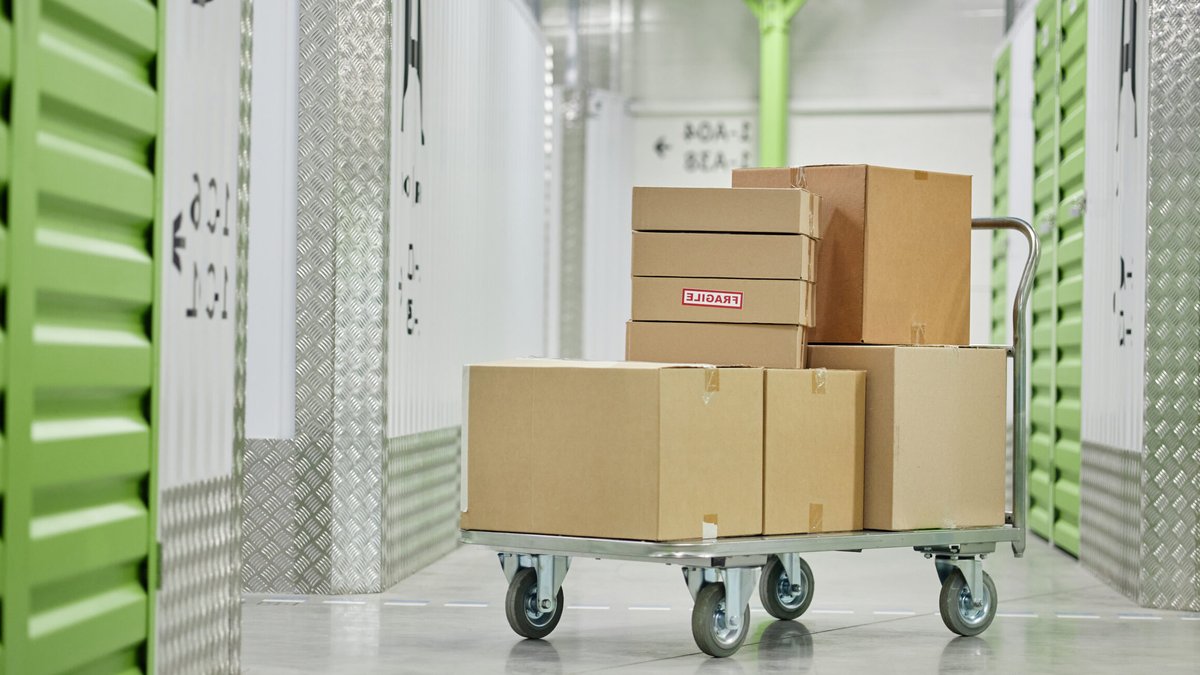 Safeguarding Stored Goods from Moisture Damage Safeguarding Stored Goods from Moisture Damage - moisture damage