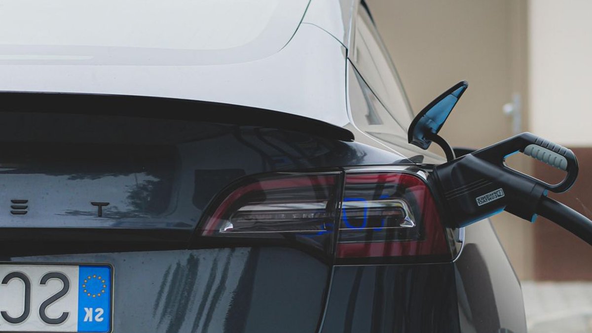 China Cracks Down on EV Battery Claims - ev battery