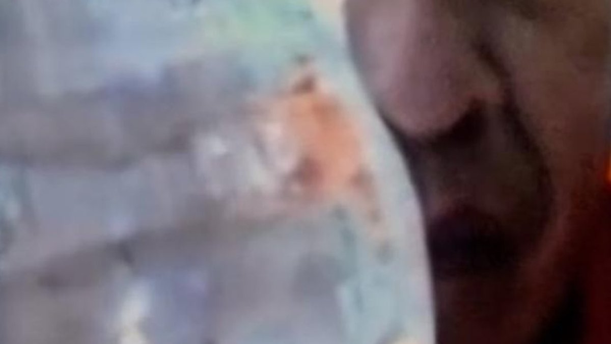 ICE detainee films worms in drinking water - ice detention