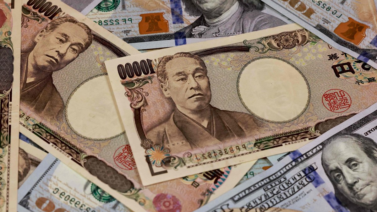 US Supports Japan's Struggling Yen - japan yen