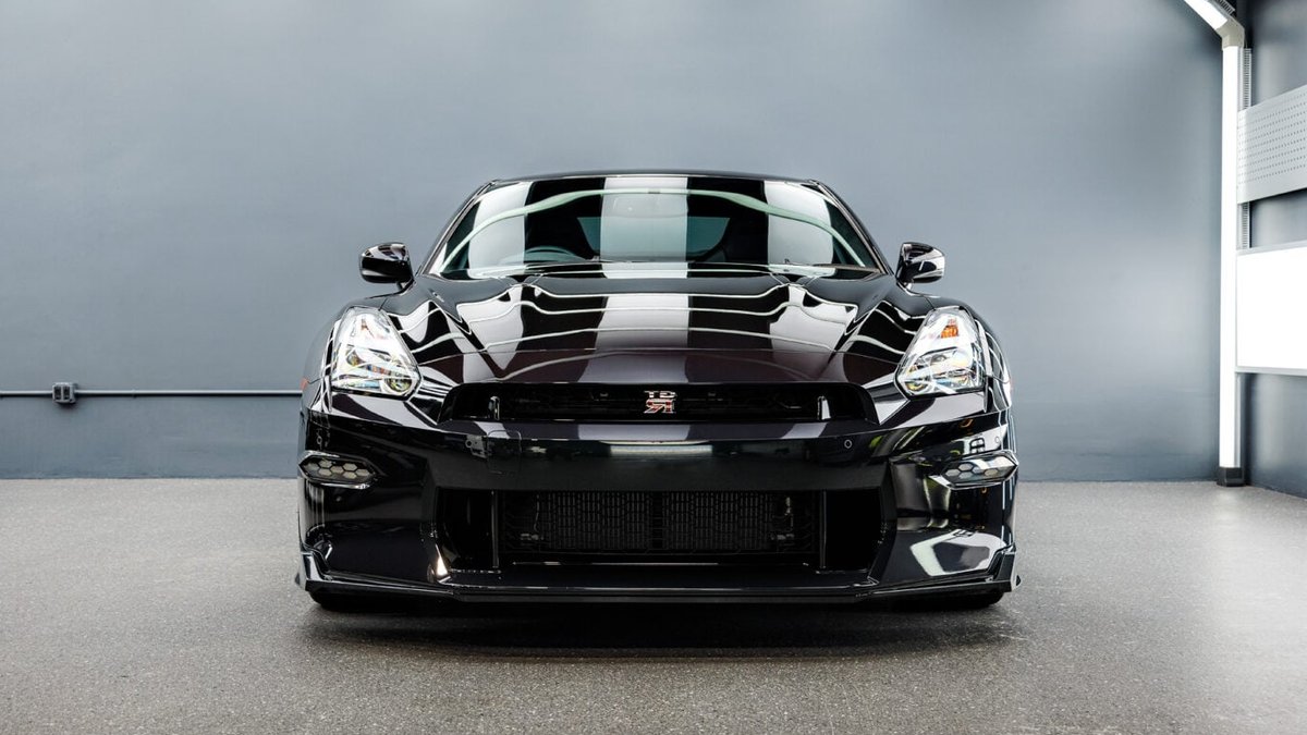 Purple GT-R receives expert detailing treatment Purple GT-R receives expert detailing treatment - nissan gtr